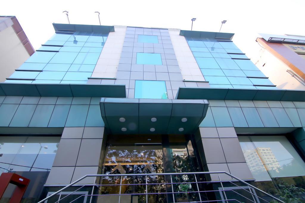 Hotel Chirag Residency Neu-Delhi Exterior foto