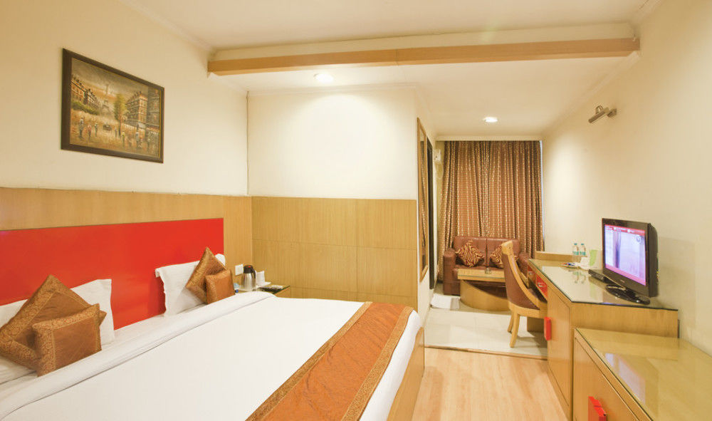 Hotel Chirag Residency Neu-Delhi Exterior foto
