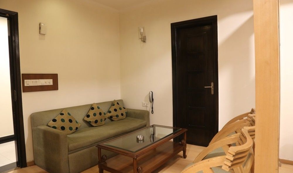 Hotel Chirag Residency Neu-Delhi Exterior foto